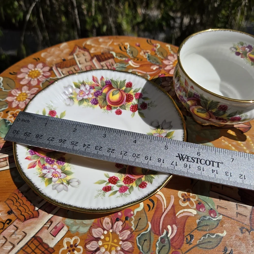 Vintage Elizabethan Teacup‎ & Saucer Tea Set Fruit Peach Berries Floral England